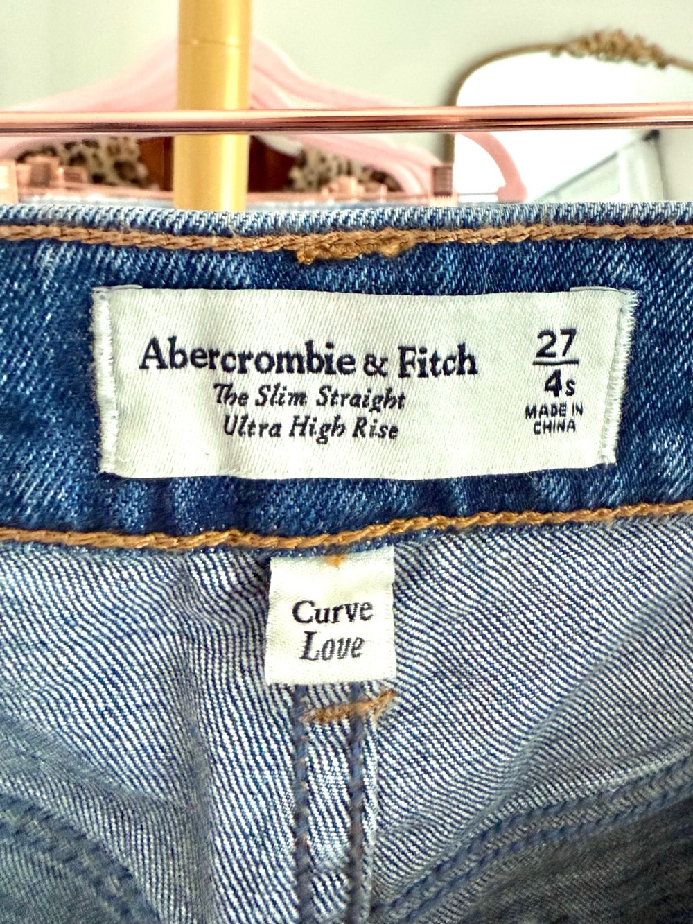 Abercrombie & Fitch Curve Love Slim Straight Ultra High Rise - Size 27 - Picture 8 of 12